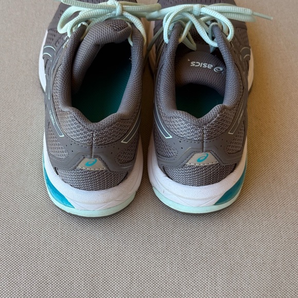 ASICS Women's Gray and Aqua Athletic Shoes EUC - Picture 3 of 8